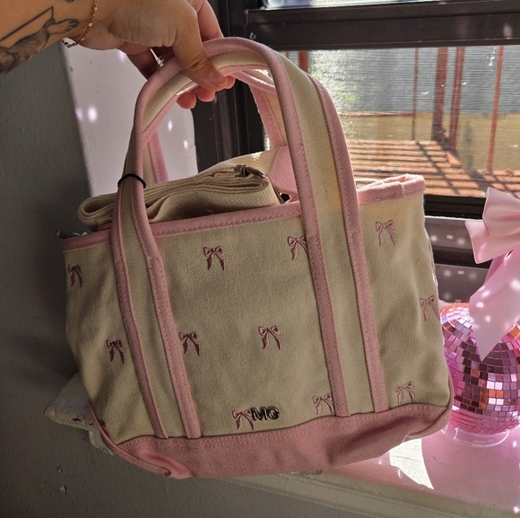 SM BOW Tote Bag - Picture 1 of 2